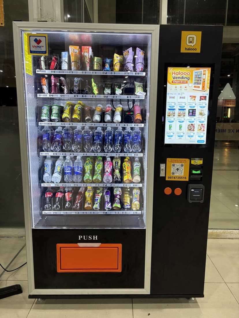 Máy bán hàng tự động Halooo Vending lắp đặt tại Trung tâm thương mại